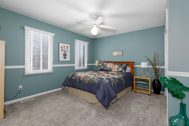 8140 Chambery Boulevard, Johnston, IA 50131