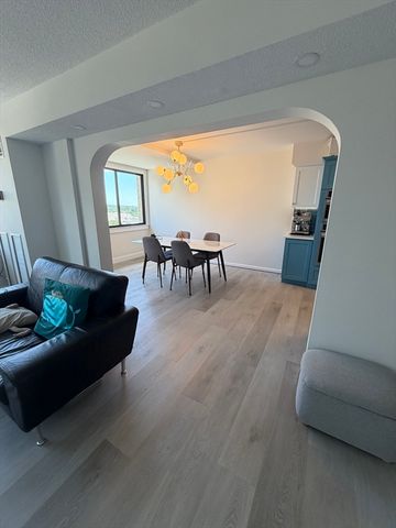 250 Hammond Pond Parkway 1207S, Newton, MA 02467