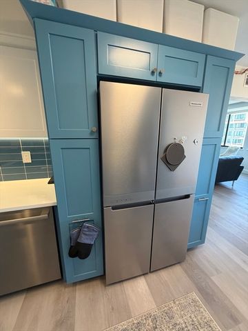 250 Hammond Pond Parkway 1207S, Newton, MA 02467