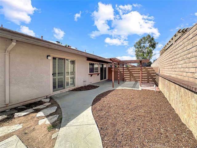 5580 Apple Orchard, Riverside, CA 92506
