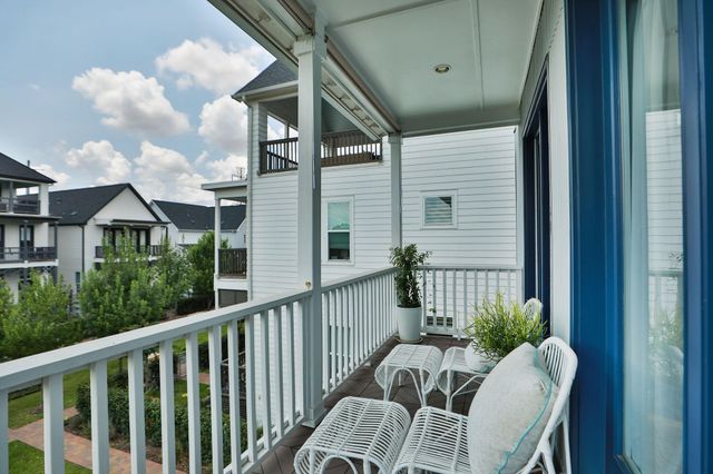 8626 Emnora Lane, Houston, TX 77080