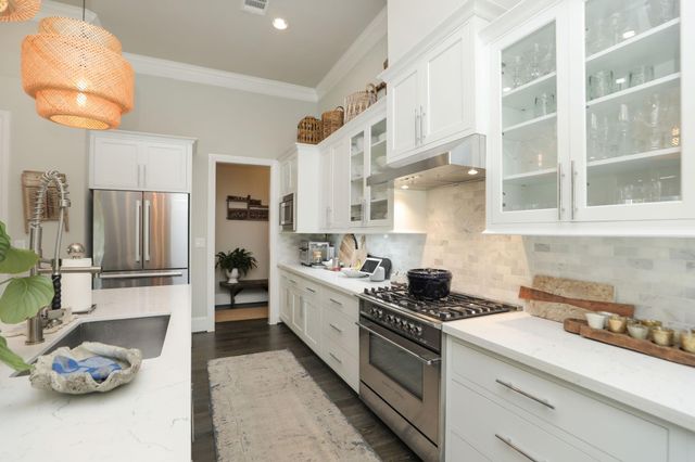 8626 Emnora Lane, Houston, TX 77080