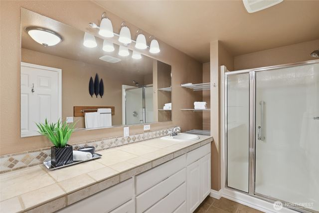 35626 13th Avenue SW, Federal Way, WA 98023