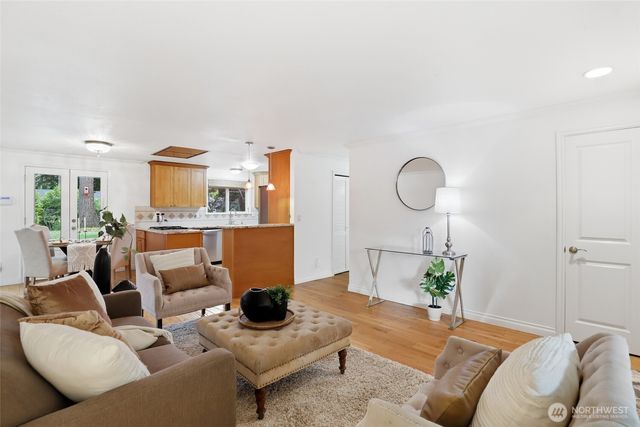 35626 13th Avenue SW, Federal Way, WA 98023