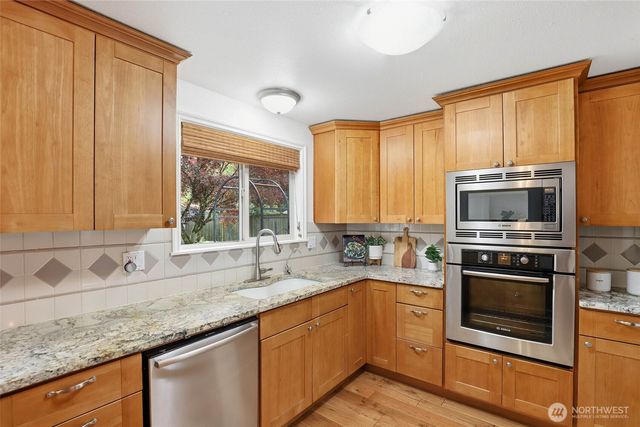 35626 13th Avenue SW, Federal Way, WA 98023