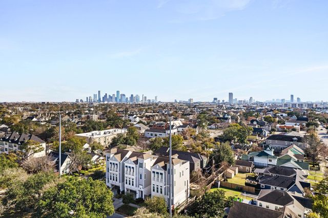 1106 W 12th Street, Houston, TX 77008