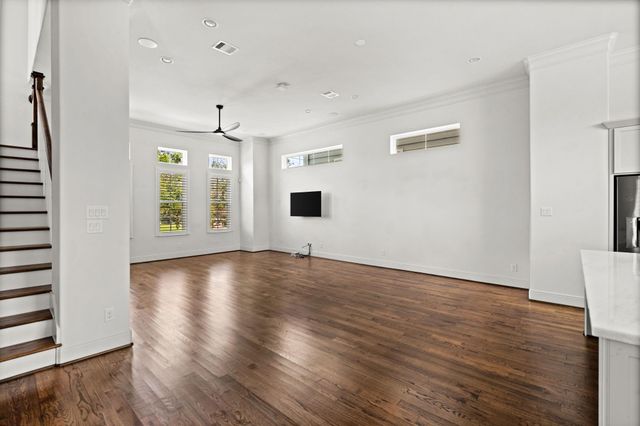 1106 W 12th Street, Houston, TX 77008