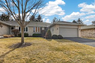 6547 Stonehill Way 88B, Rockford, IL 61108