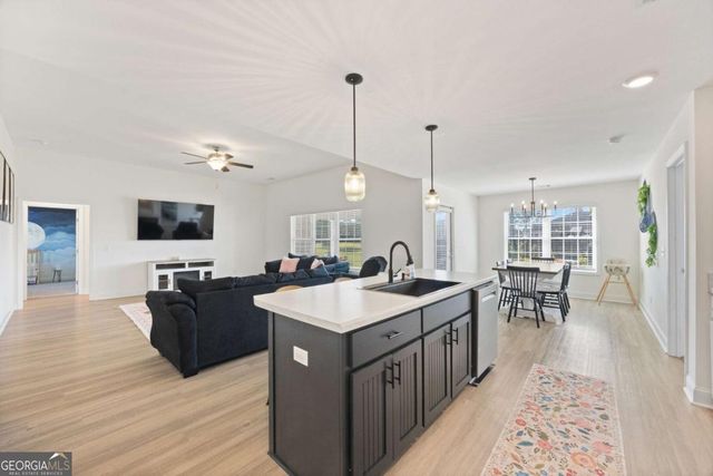 715 Medway Point, Ellabell, GA 31308