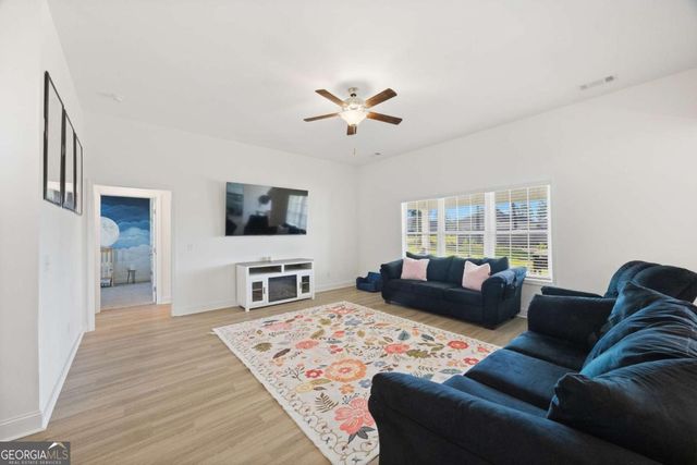 715 Medway Point, Ellabell, GA 31308