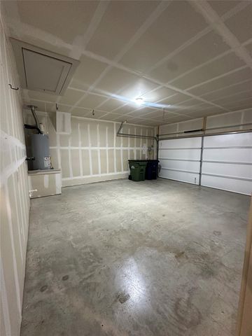 402 Barton Creek LN, Hutto, TX 78634