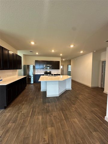 402 Barton Creek LN, Hutto, TX 78634