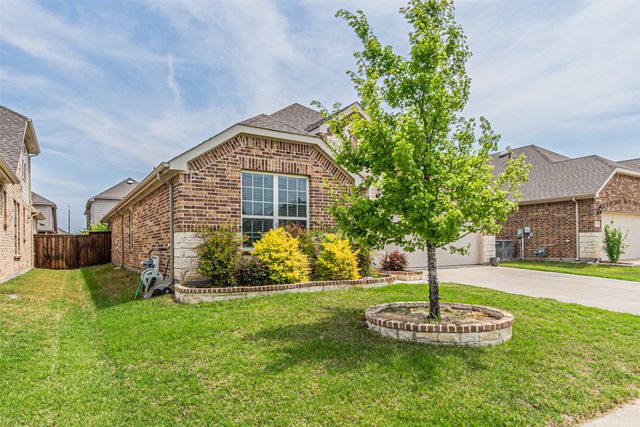 4804 Big Bear Circle, Fort Worth, TX 76244
