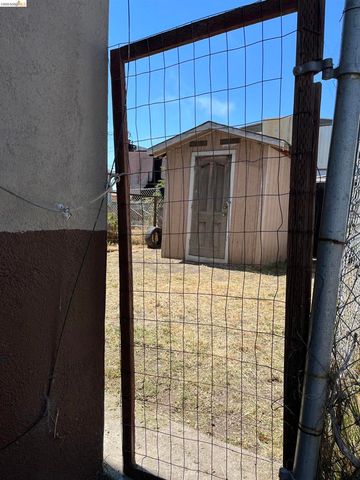 381 A, 381B, 383 S 34Th St, Richmond, CA 94804