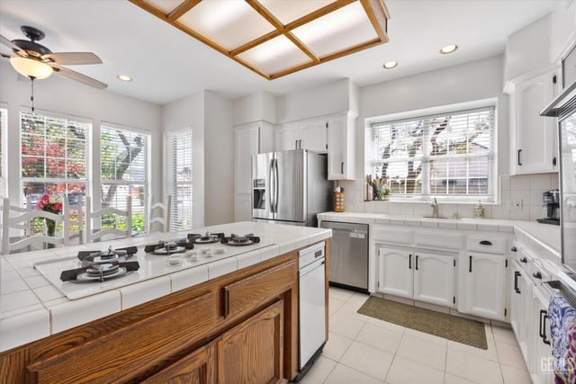 15909 Clarisse Street, Bakersfield, CA 93314