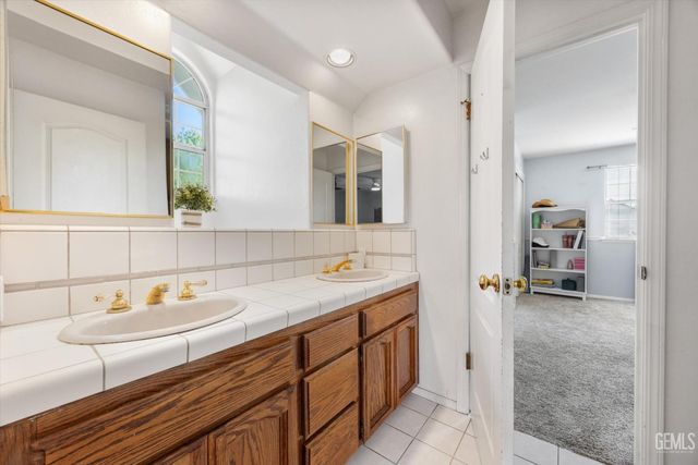 15909 Clarisse Street, Bakersfield, CA 93314