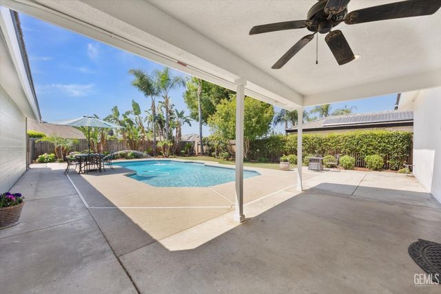 15909 Clarisse Street, Bakersfield, CA 93314