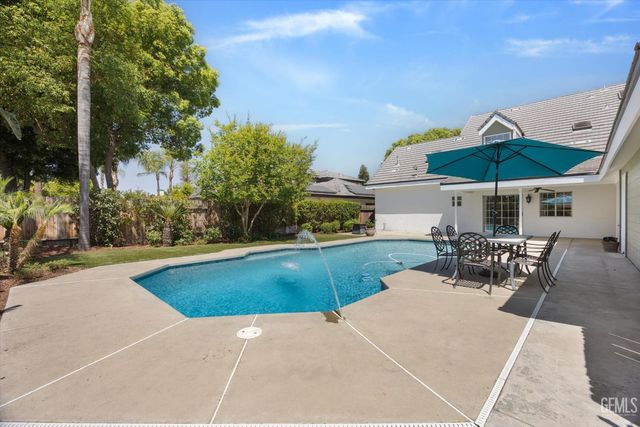 15909 Clarisse Street, Bakersfield, CA 93314