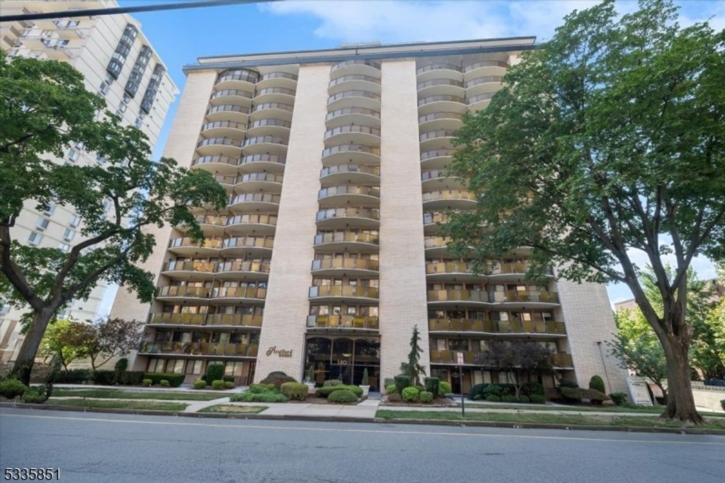 150 Overlook Ave 15 E, Hackensack City, NJ 07601