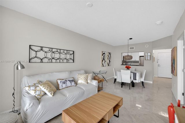 3020 NE 32nd Avenue 614, Fort Lauderdale, FL 33308