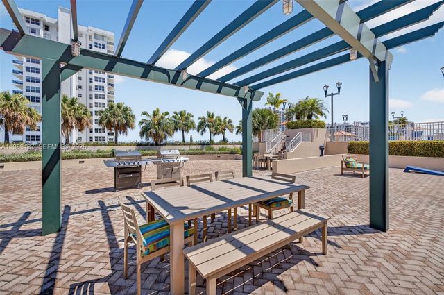3020 NE 32nd Avenue 614, Fort Lauderdale, FL 33308