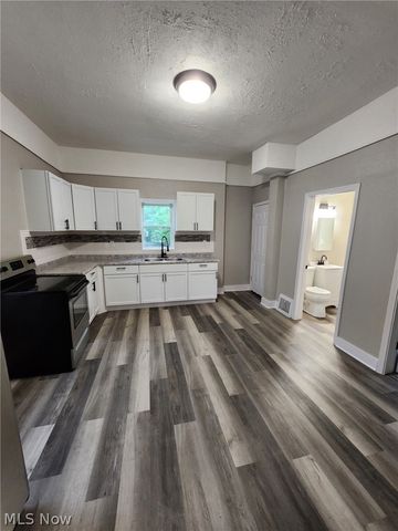 2030 W 81st Street, Cleveland, OH 44102