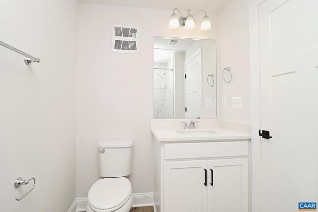 2405 ANLEE RD #B, Crozet, VA 22932
