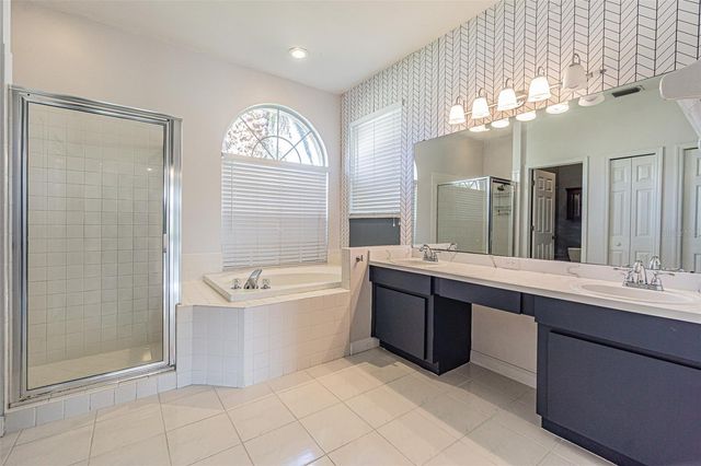 27226 SEA BREEZE WAY, Wesley Chapel, FL 33544