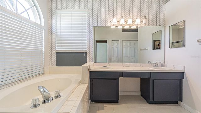 27226 SEA BREEZE WAY, Wesley Chapel, FL 33544