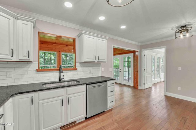 334 Amolee Lane, Sevierville, TN 37876