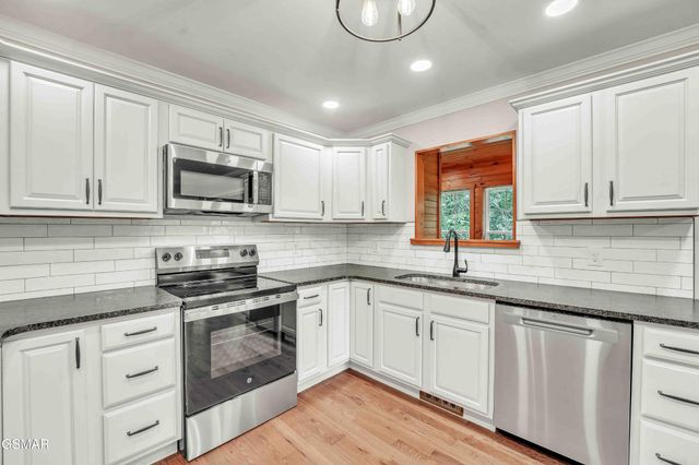 334 Amolee Lane, Sevierville, TN 37876