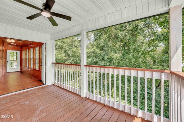 334 Amolee Lane, Sevierville, TN 37876