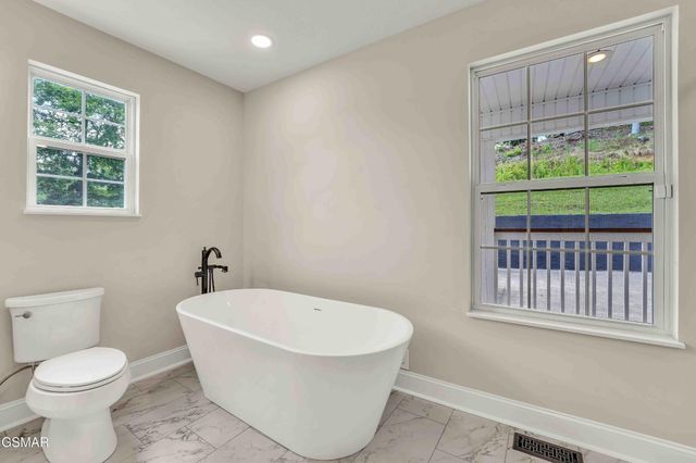334 Amolee Lane, Sevierville, TN 37876