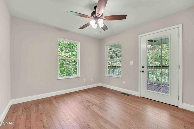 334 Amolee Lane, Sevierville, TN 37876