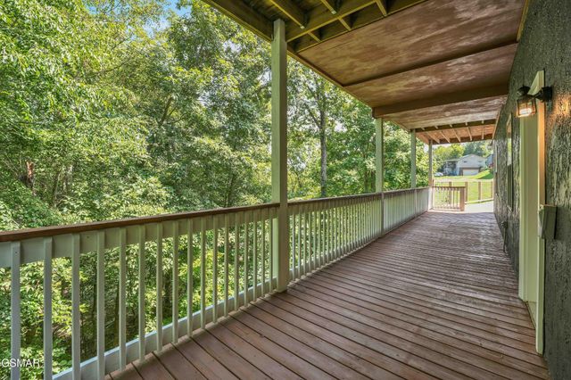 334 Amolee Lane, Sevierville, TN 37876