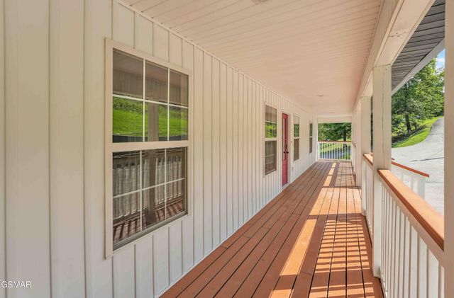 334 Amolee Lane, Sevierville, TN 37876