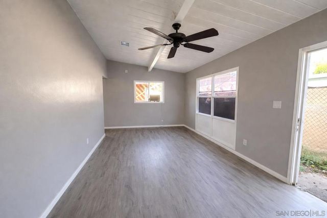 1130 E Grand Ave, Escondido, CA 92025