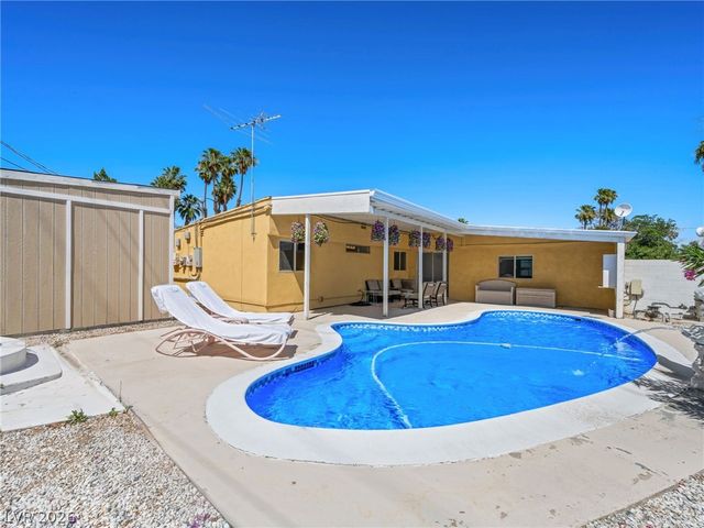 3211 Sundown Drive, Las Vegas, NV 89169