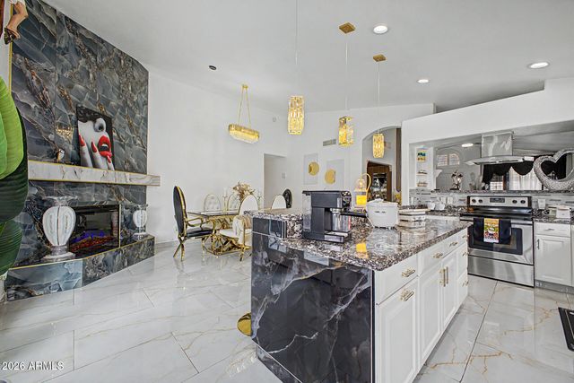 10359 N 78TH Avenue, Peoria, AZ 85345