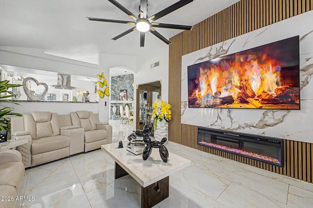 10359 N 78TH Avenue, Peoria, AZ 85345