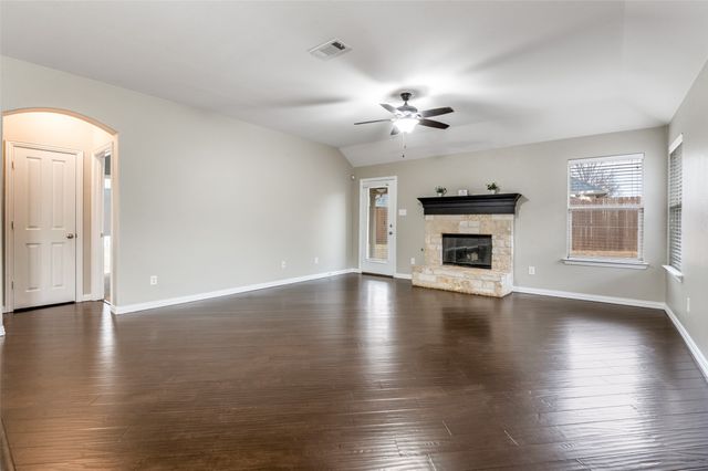 2105 Willow Creek Drive, Little Elm, TX 75068