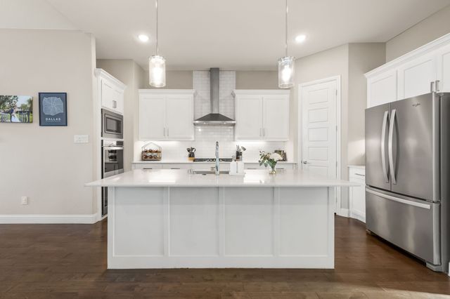 2270 English Ivy Road, Frisco, TX 75033