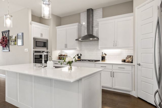 2270 English Ivy Road, Frisco, TX 75033