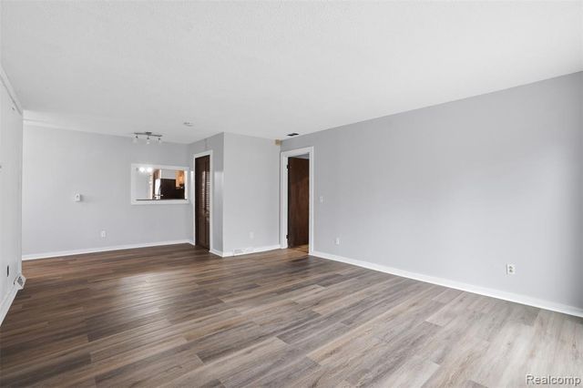 1028 Carlton Drive, Milan, MI 48160