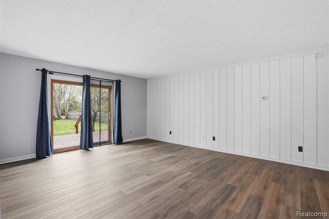 1028 Carlton Drive, Milan, MI 48160
