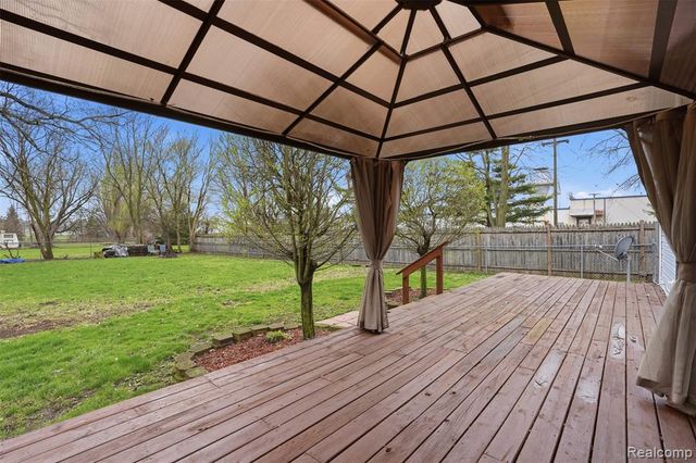 1028 Carlton Drive, Milan, MI 48160