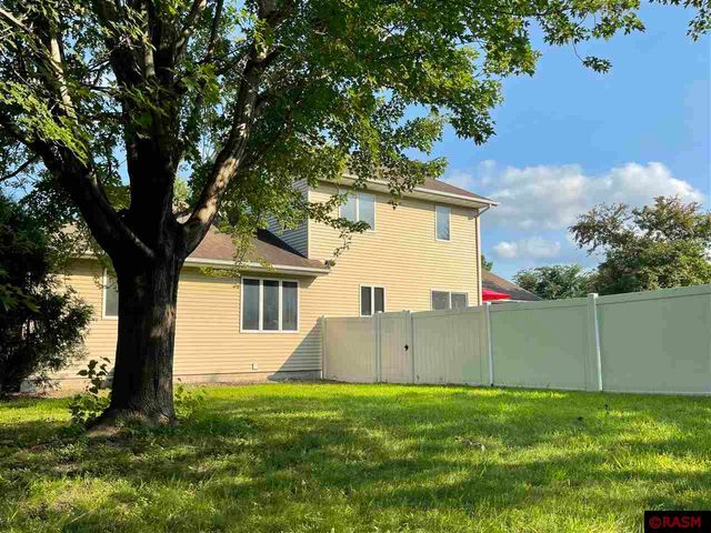 416 W Broadway Avenue, St. Peter, MN 56082