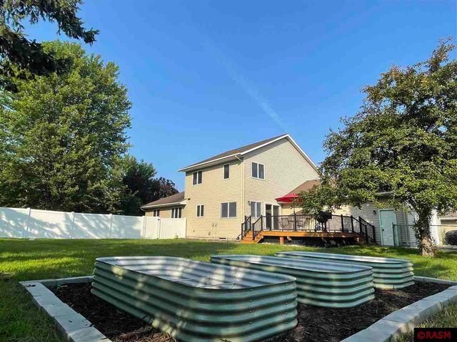416 W Broadway Avenue, St. Peter, MN 56082