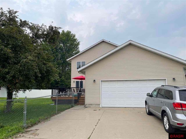 416 W Broadway Avenue, St. Peter, MN 56082