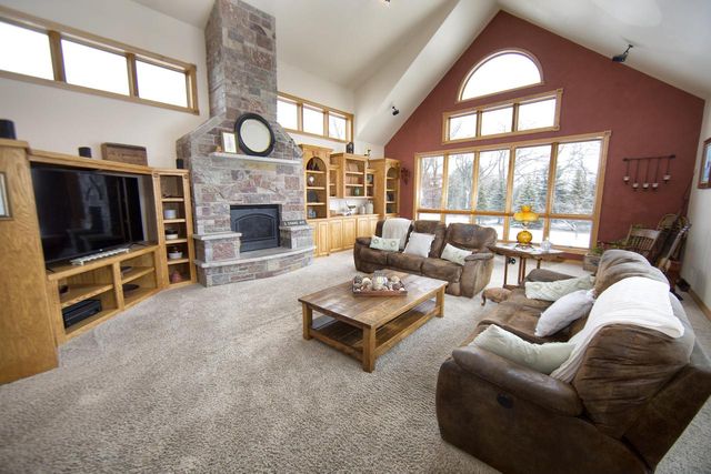 W4087 Parkview COURT, Fond Du Lac, WI 54937